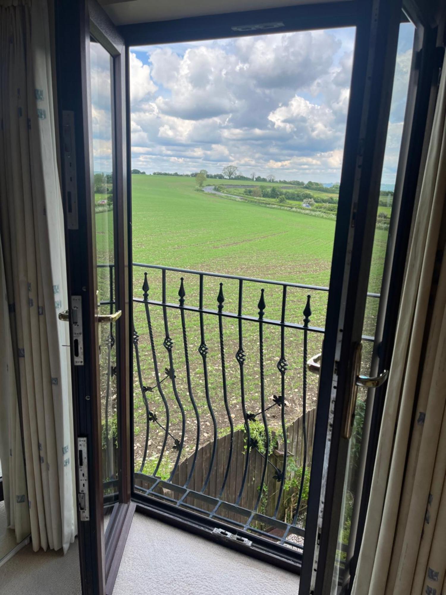 Willow Ridge - A Large Country House With 3 Rental Rooms Clutton Exterior photo